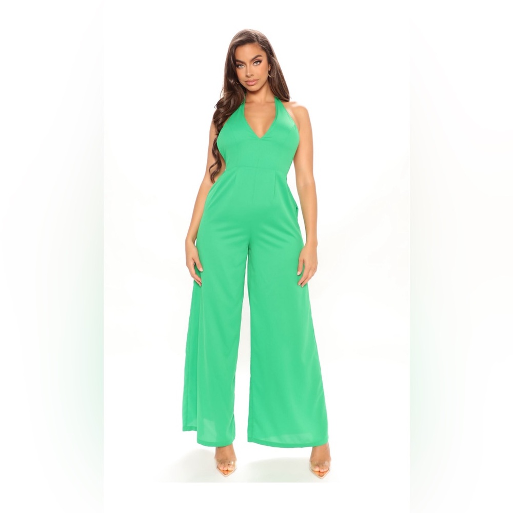 NWOT FASHION NOVA GREEN JUMPSUIT SIZE XL